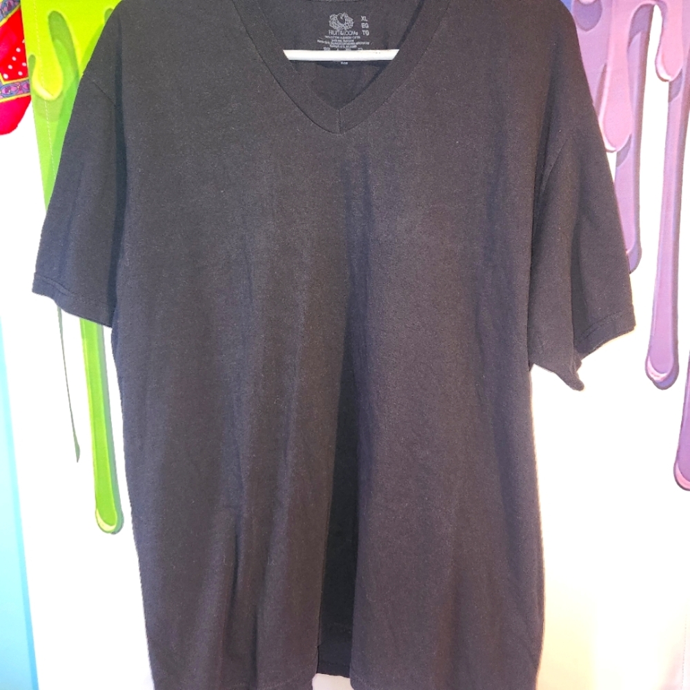 XL, Black V-Neck Men's Shirt, Fruit Of The Loom